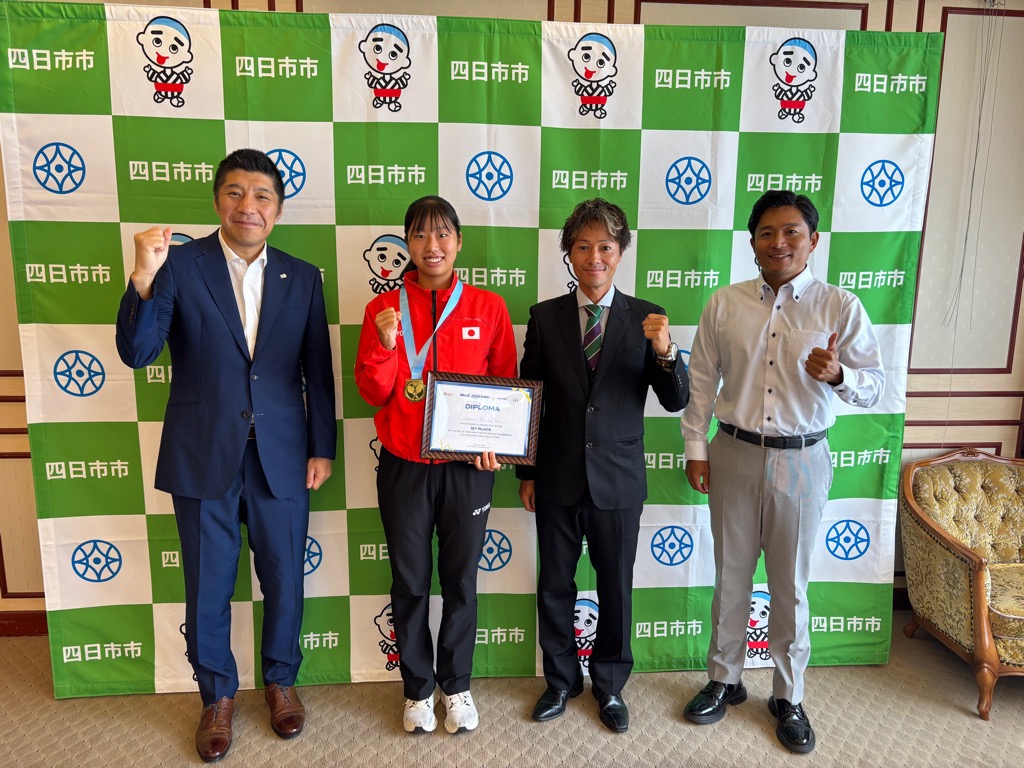 20260617　三重グリーンテニスクラブ表敬訪問.jpg